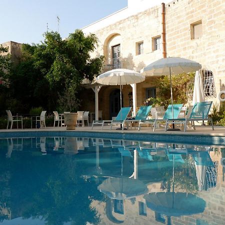 Village Knights Accommodation Żebbuġ Eksteriør bilde