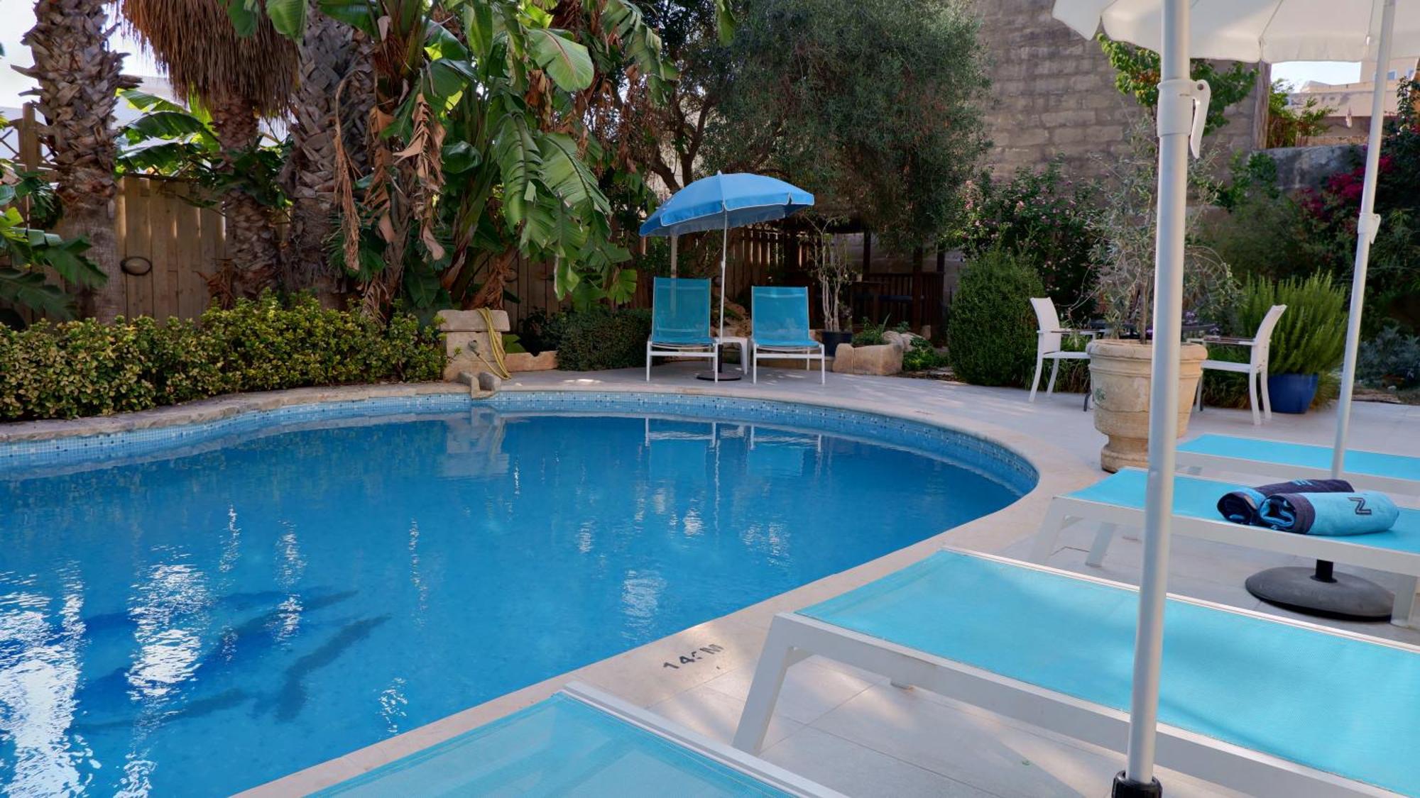 Village Knights Accommodation Żebbuġ Eksteriør bilde