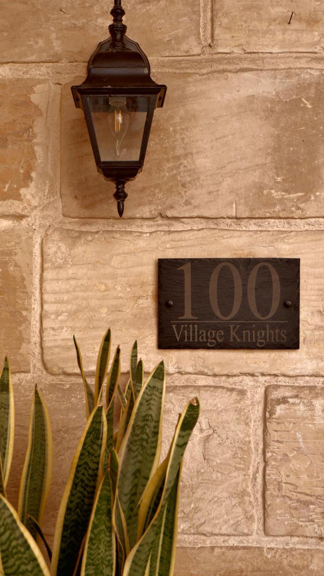 Village Knights Accommodation Żebbuġ Eksteriør bilde